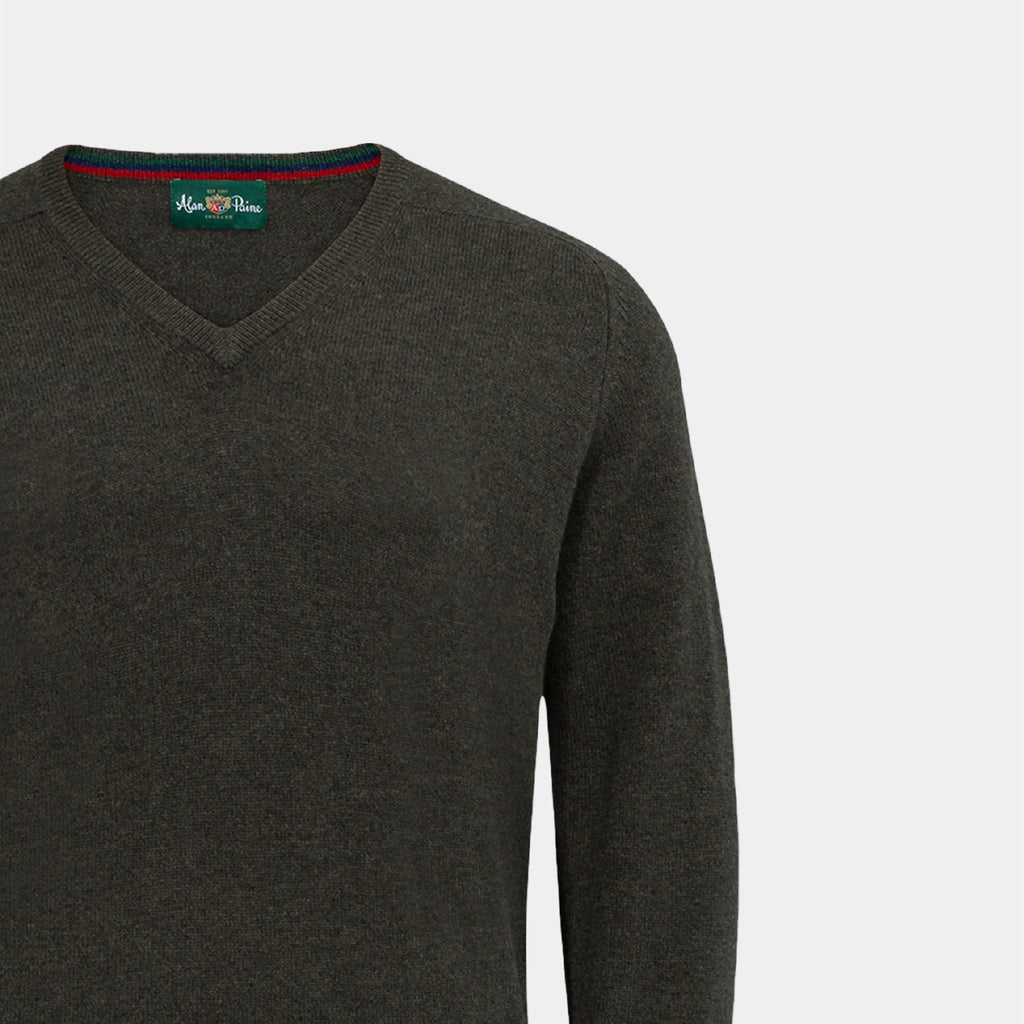 STREETLY VEE NECK